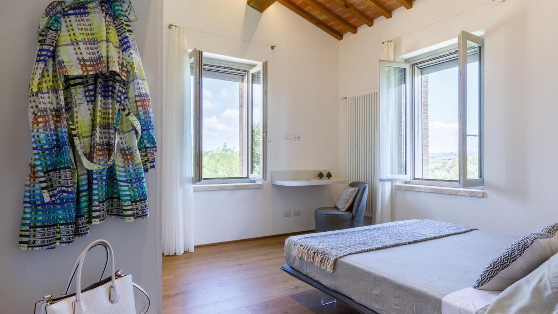 La Fonte Di Santa Regina 16, Emma Villa Siena